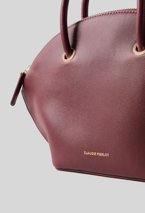 Smooth leather bag with gold rings