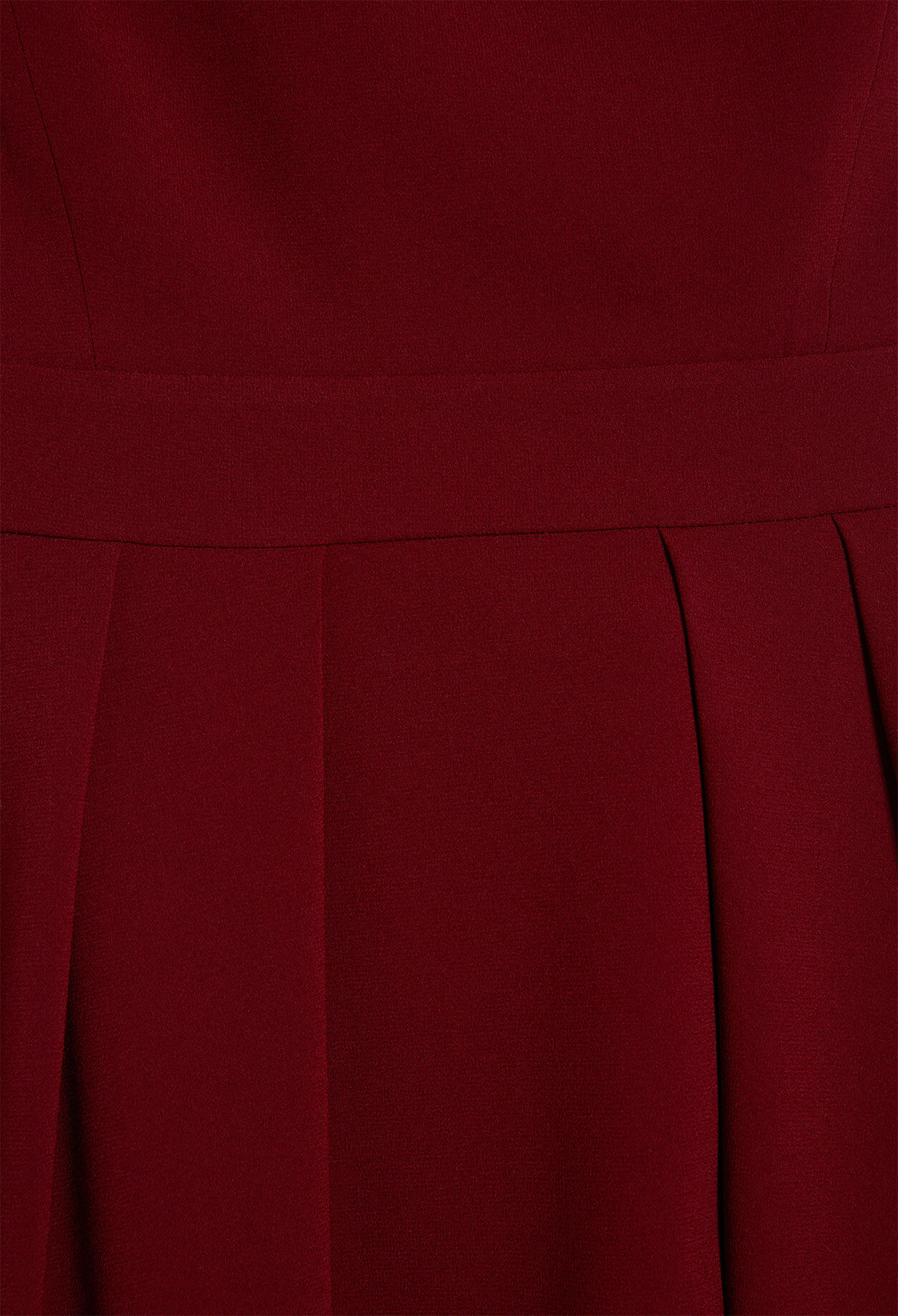 Short sleeveless dress Short sleeveless dress