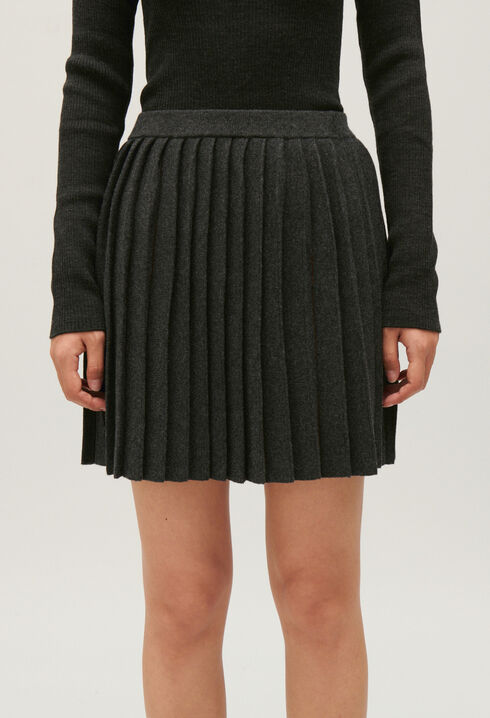 Marled grey pleated short skirt