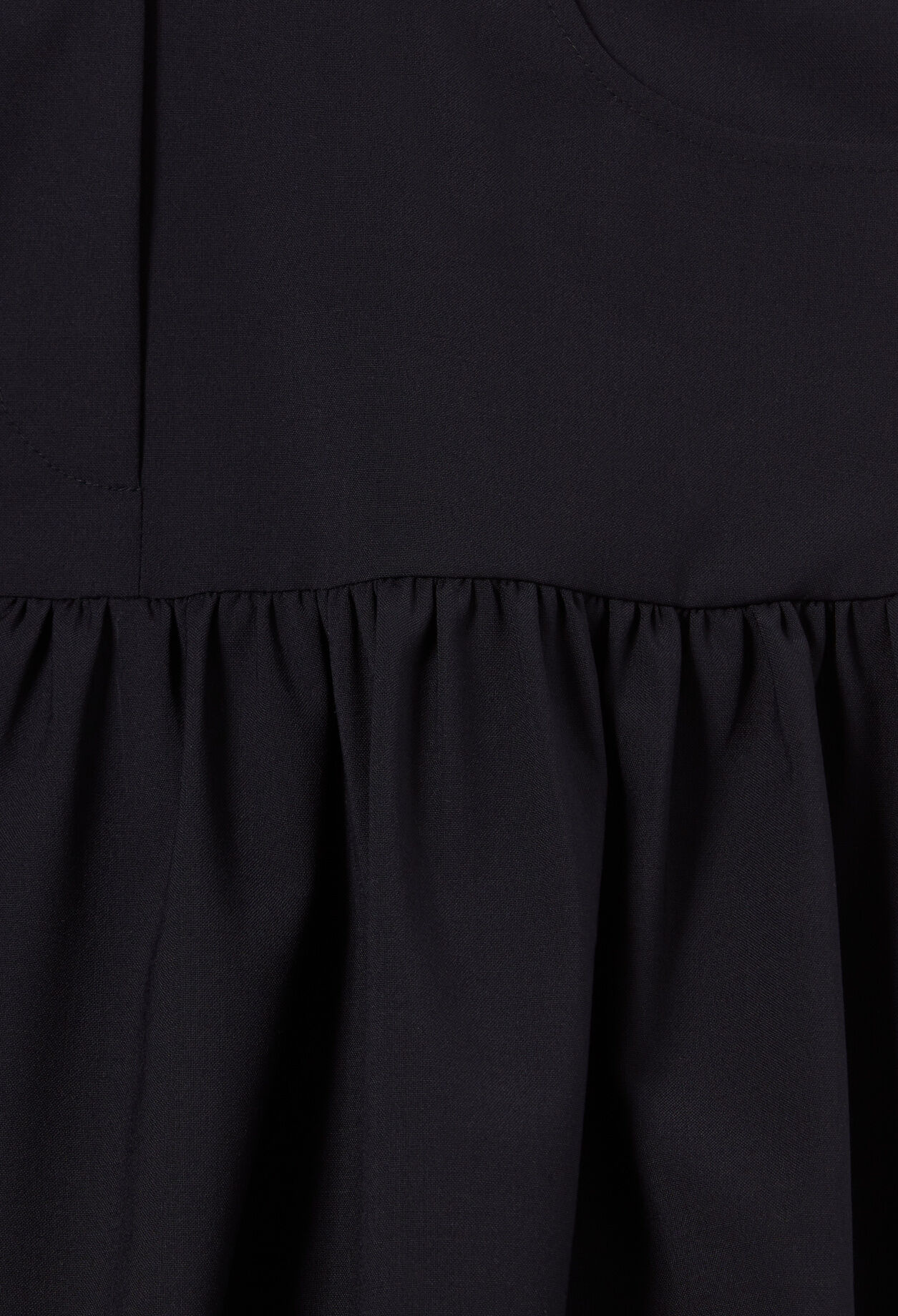 Short wool bubble skirt