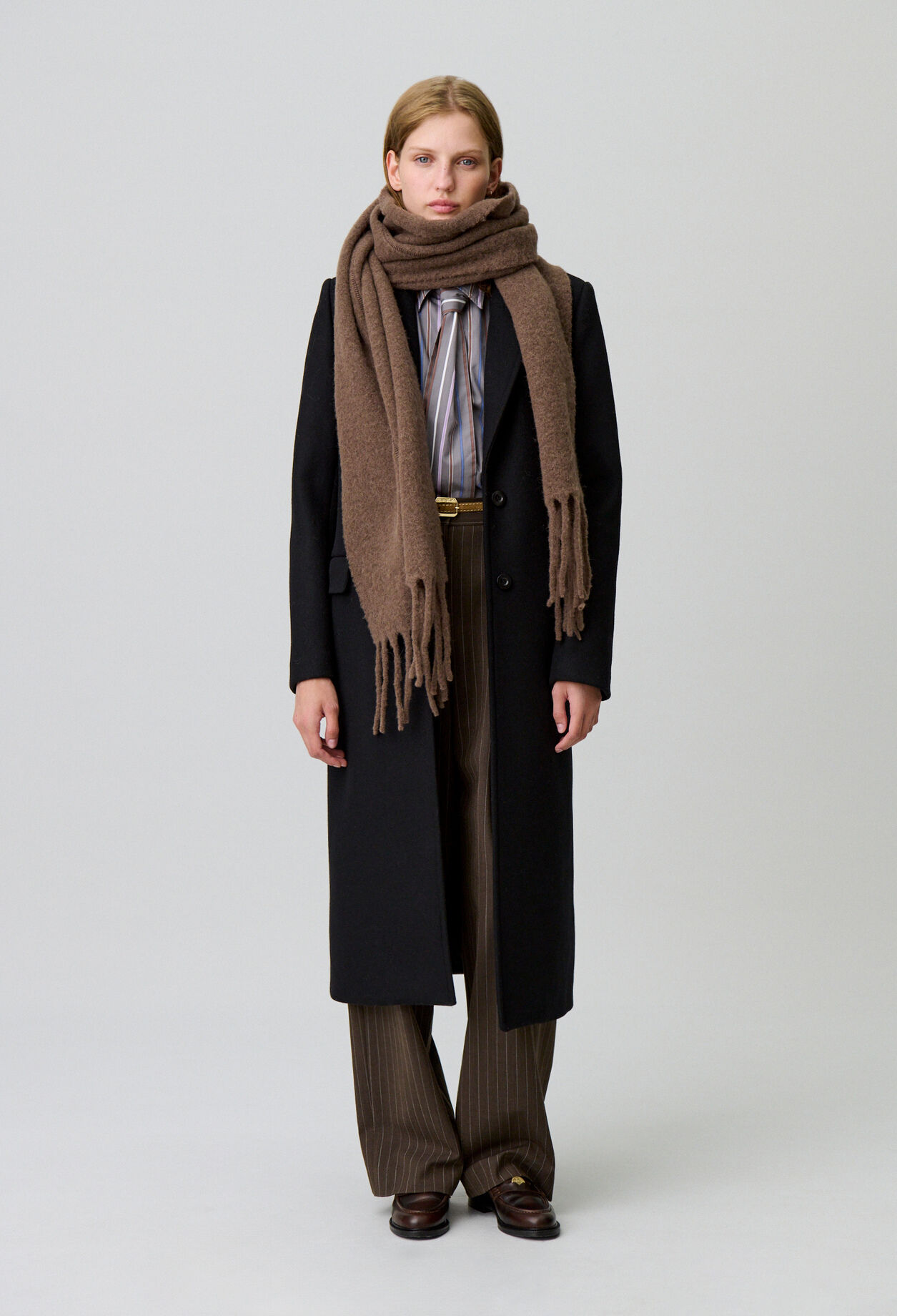 Bicolour scarf with fringes Bicolour scarf with fringes