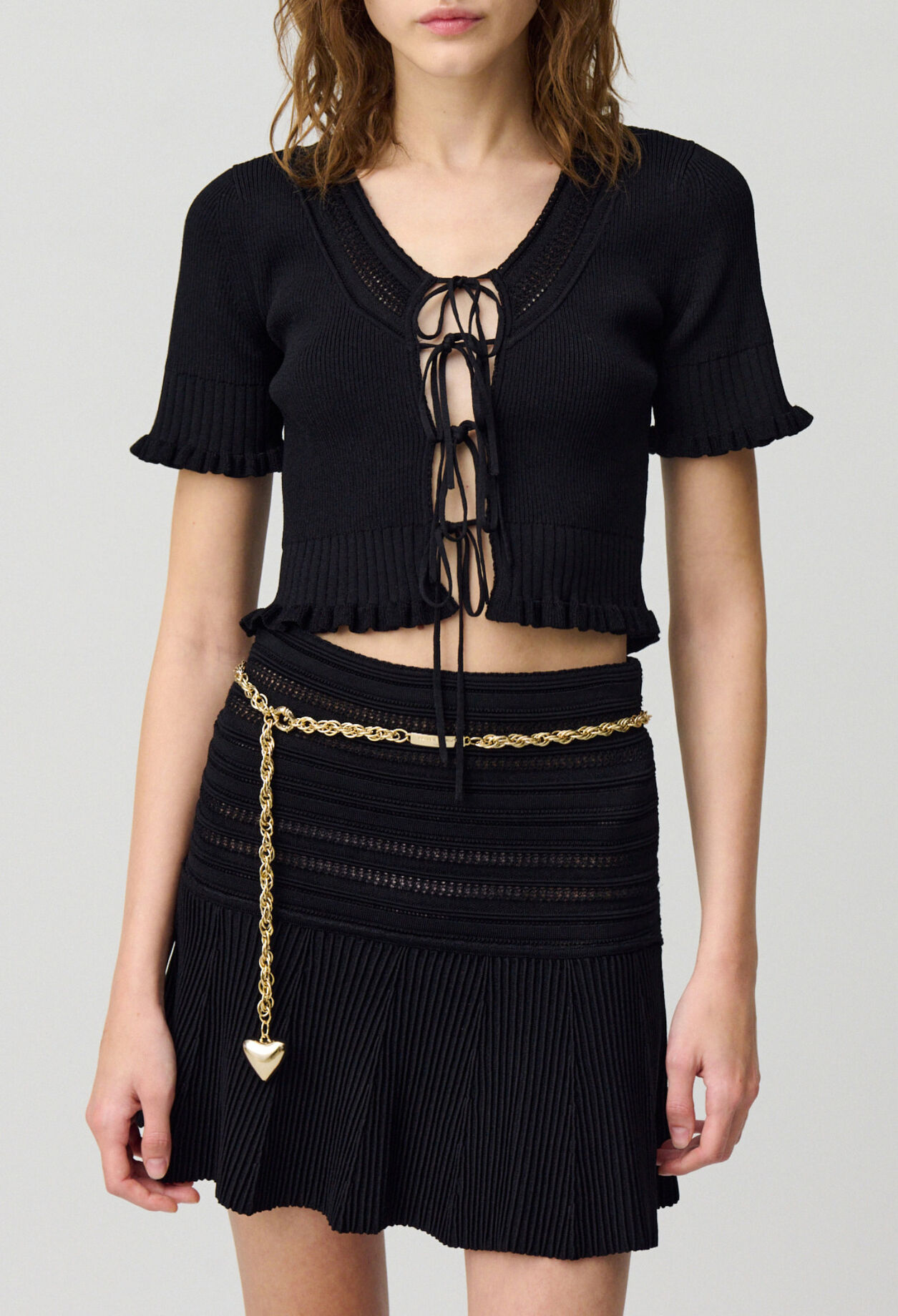 Fine knit top with bows