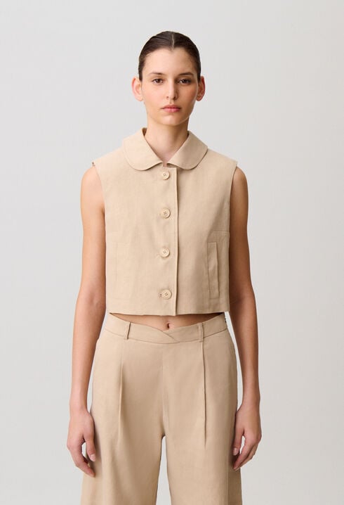 Short tailored linen jacket