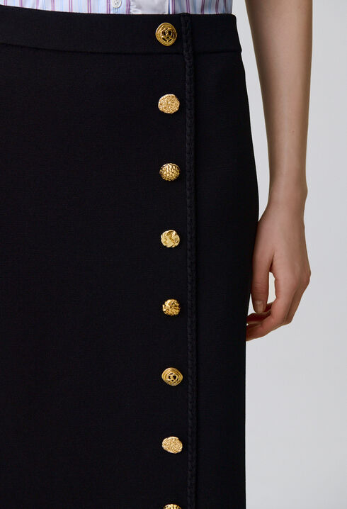 Fitted knitted midi skirt