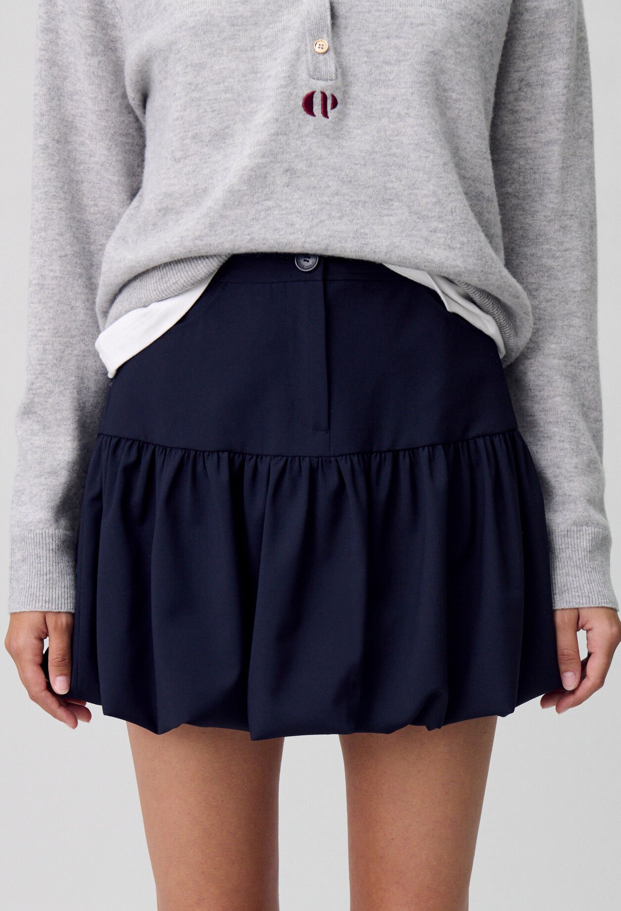 Short wool bubble skirt