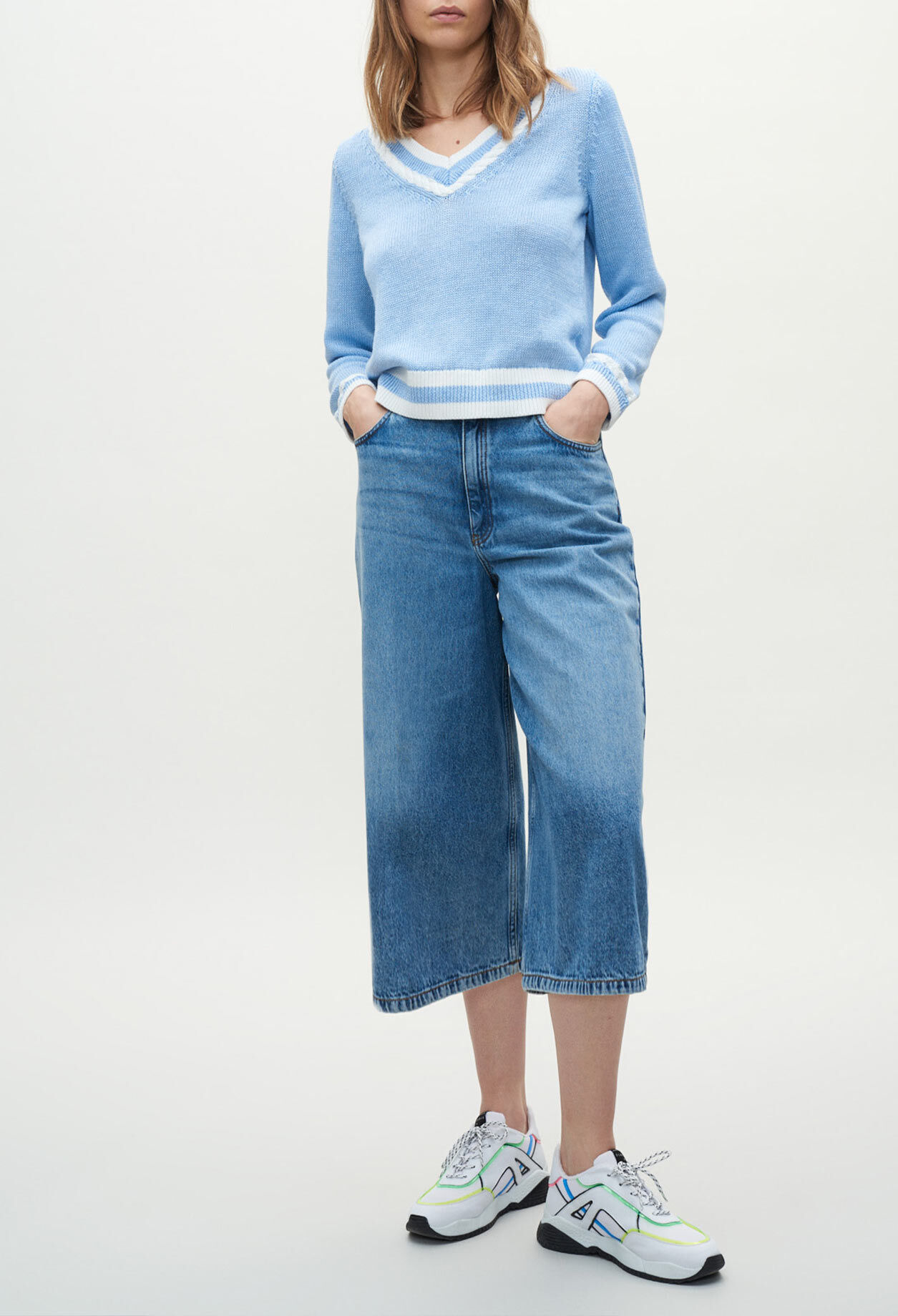 Sky blue linen jumper