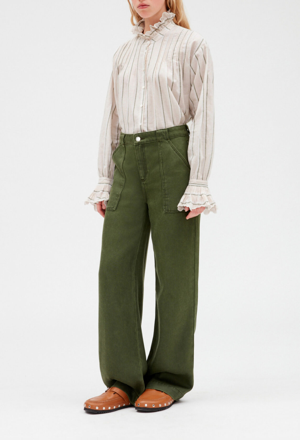 Wide khaki cargo trousers