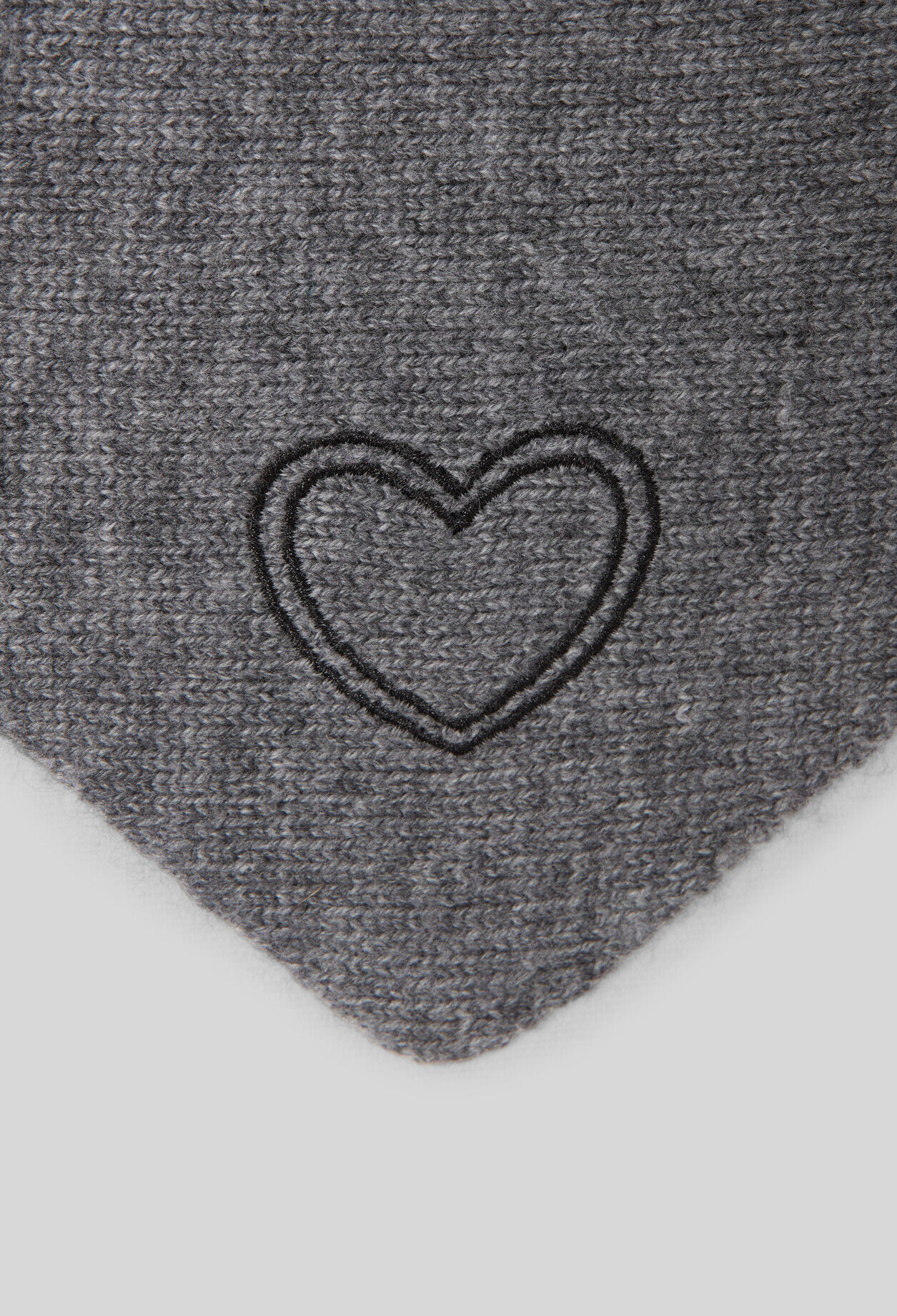 Wool and cashmere scarf Wool and cashmere scarf