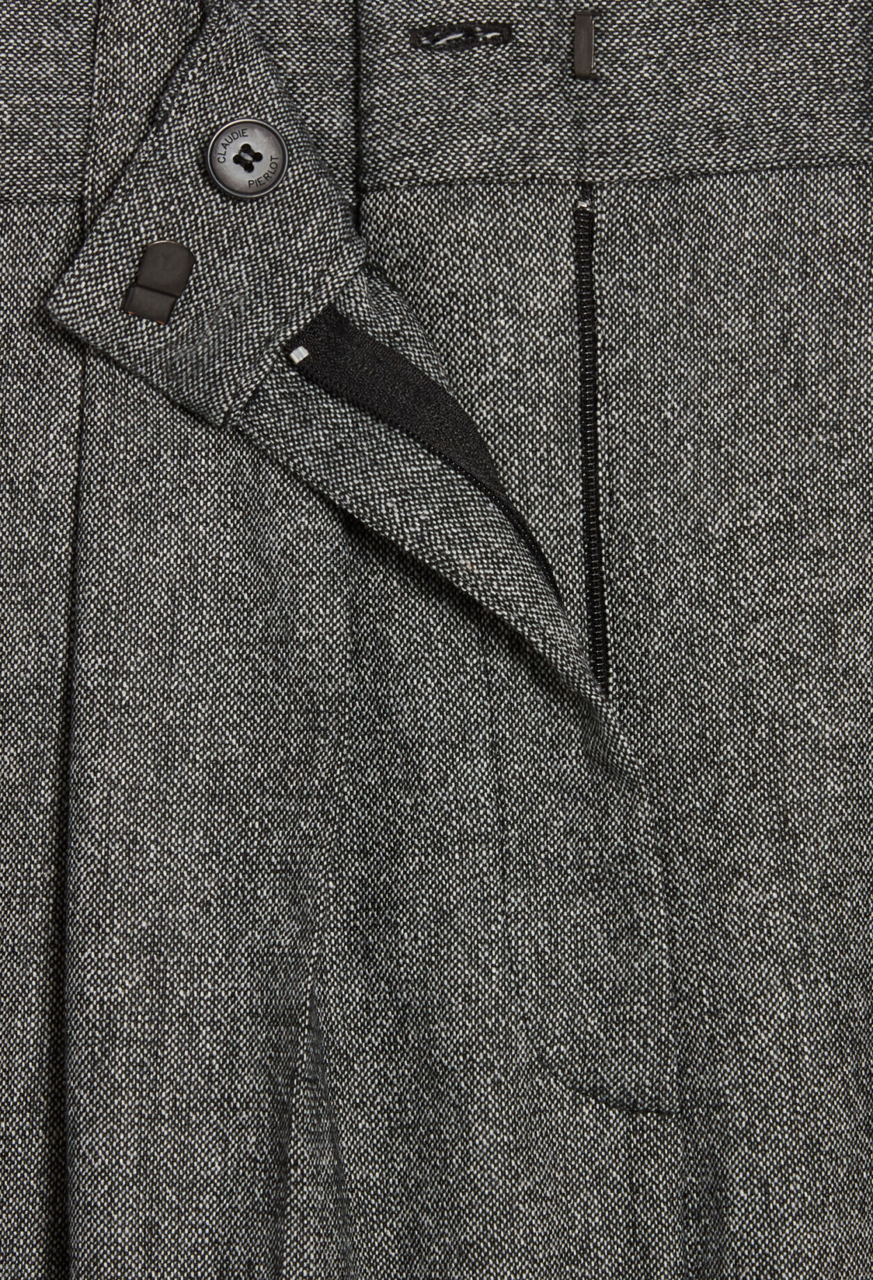 High-waisted trousers