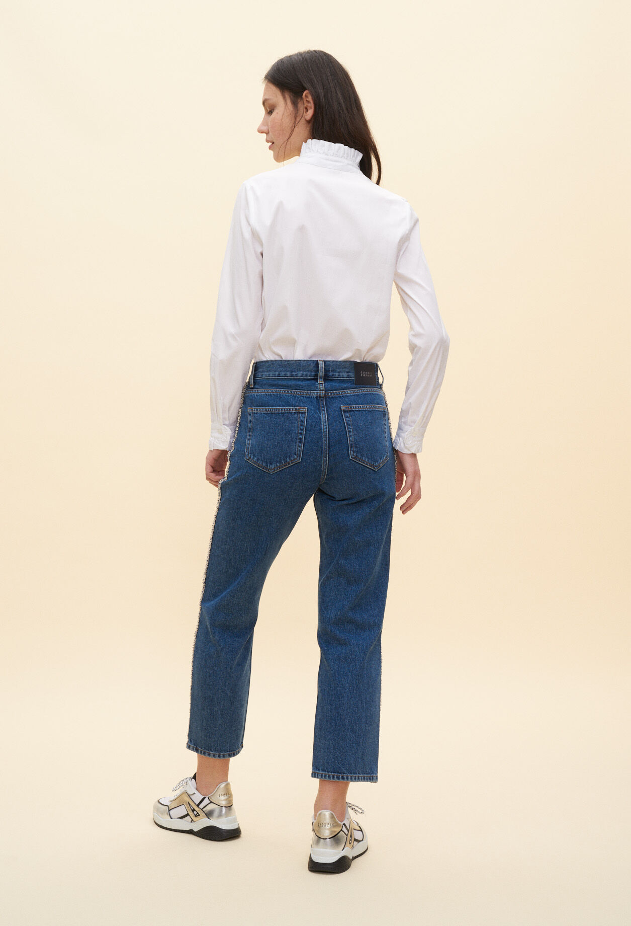 Shirt with pleated high neckline Shirt with pleated high neckline