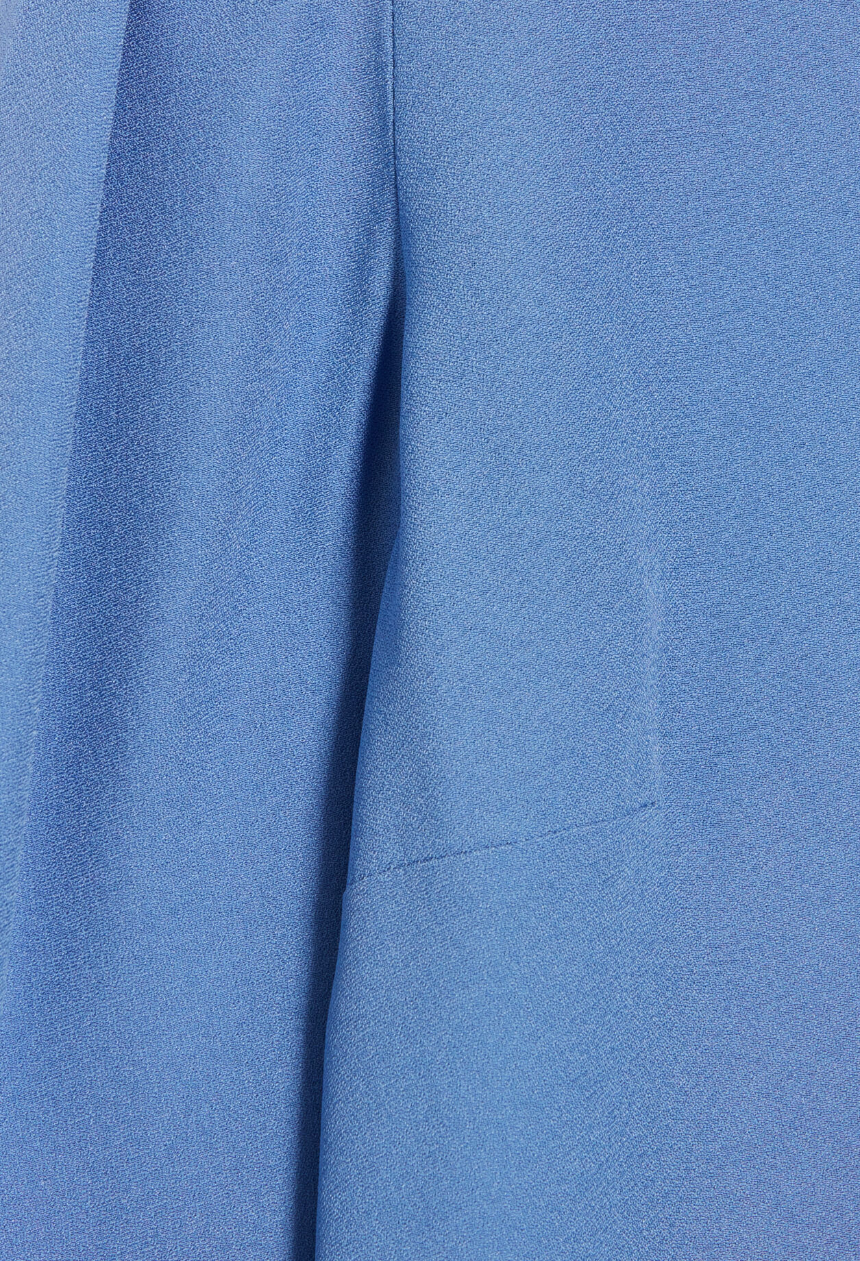 Short lavender dress with open back