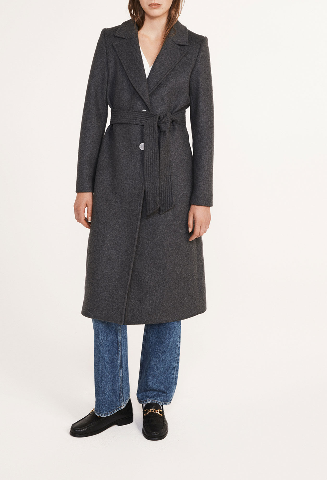 Mid-length coat Mid-length coat