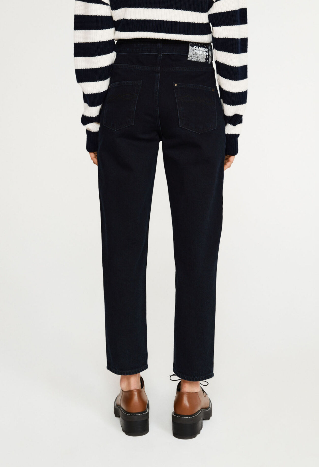 Raw-edged cropped jeans Raw-edged cropped jeans