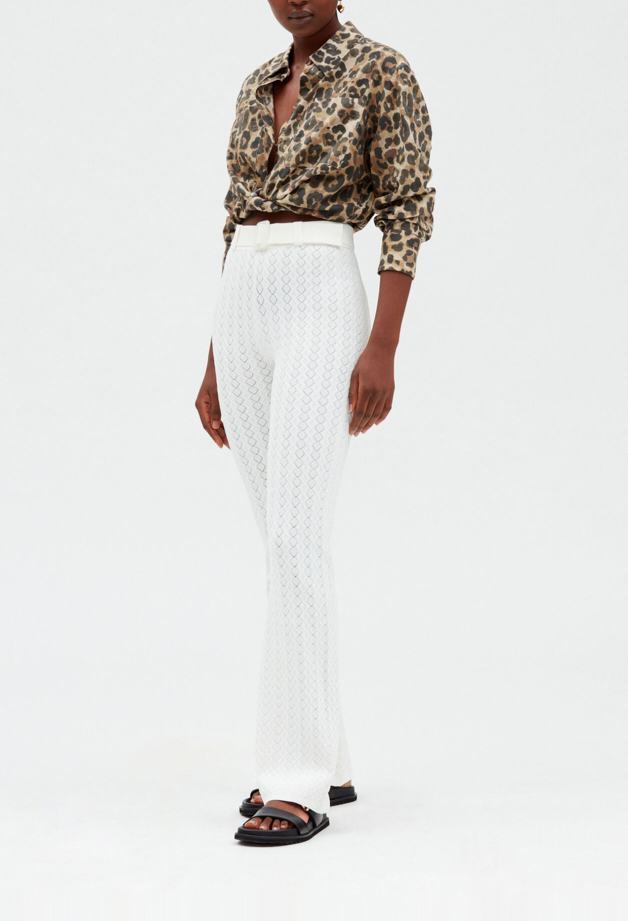 Off-whit knit trousers