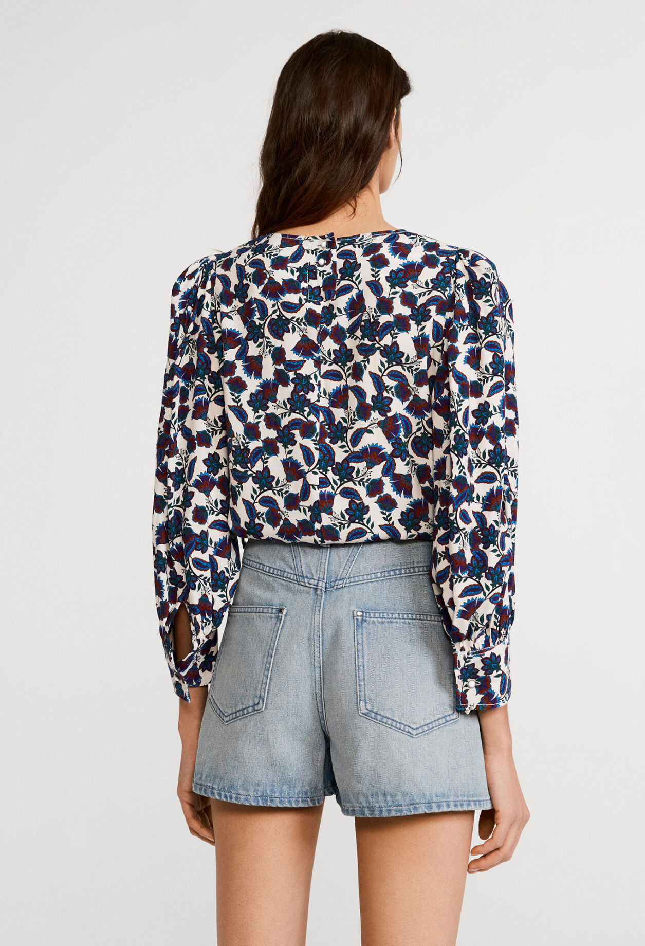 Flowing blouse Flowing blouse