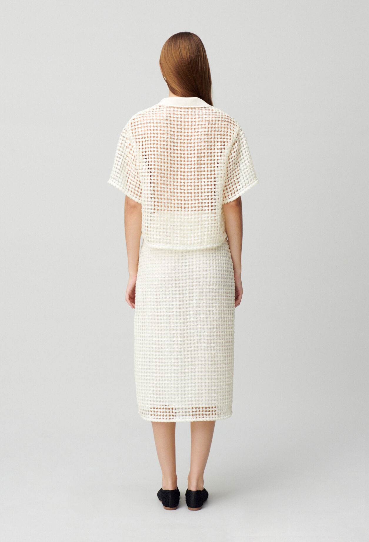 Short-sleeved crochet top