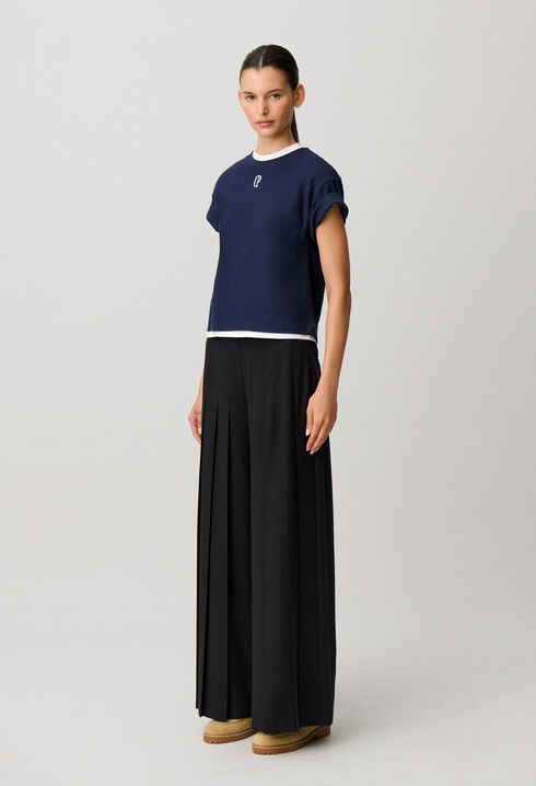 Black pleated wide-leg trousers