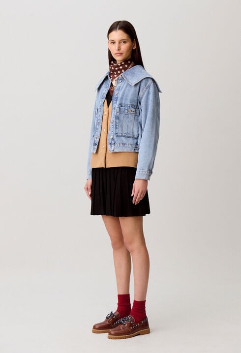 Contrast stitch denim jacket