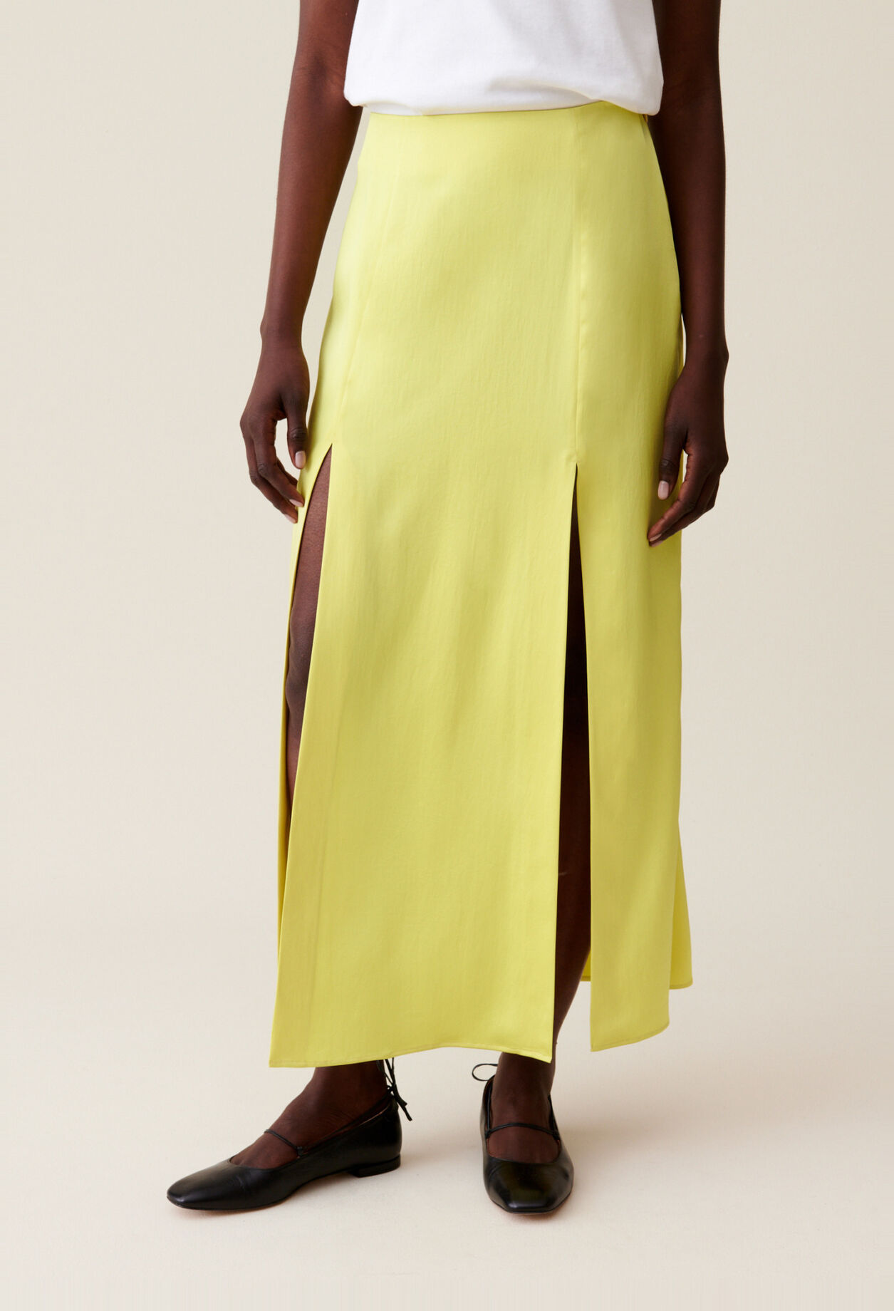 Flowy Pleated Maxi Skirt
