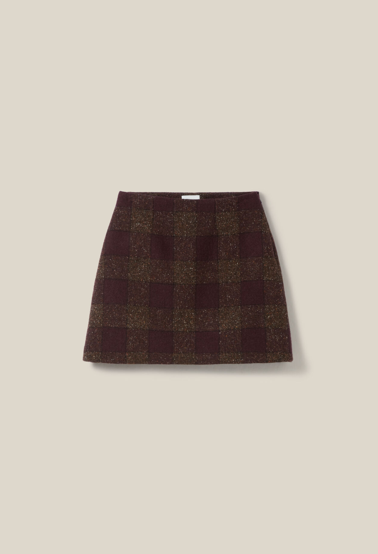 Short checked knit skirt