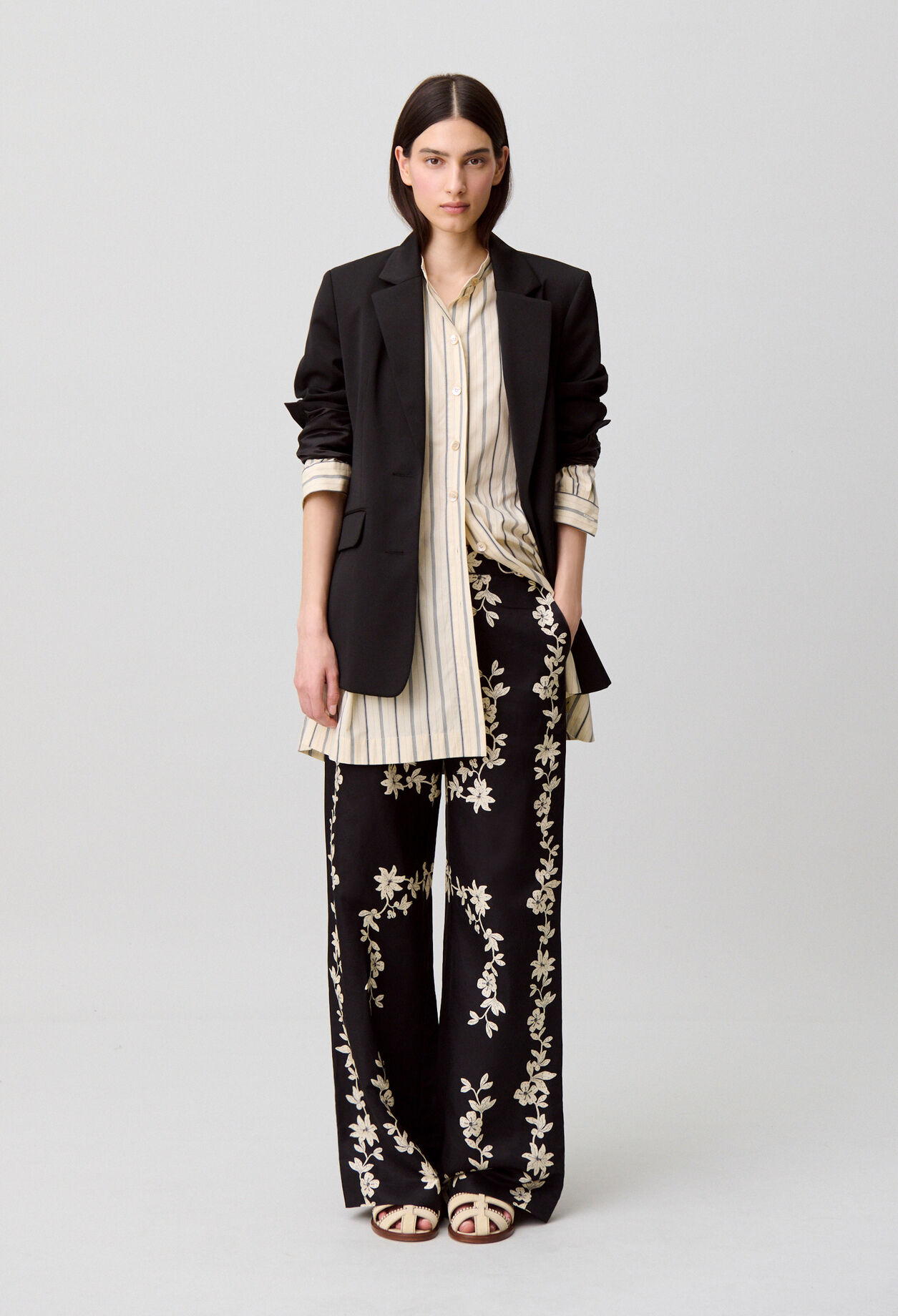 Floral wide-leg trousers