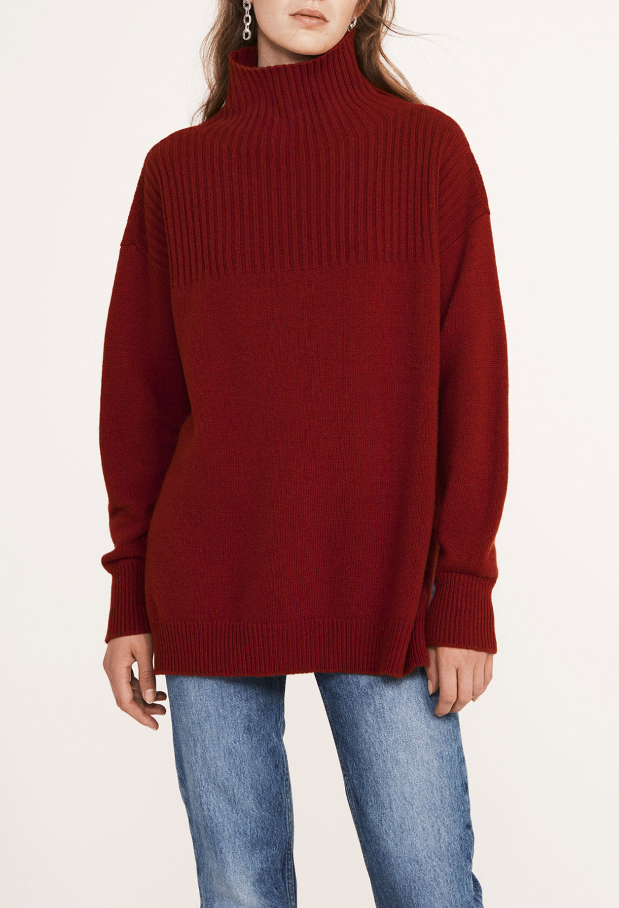 Oversized wool and cashmere pullover Oversized wool and cashmere pullover
