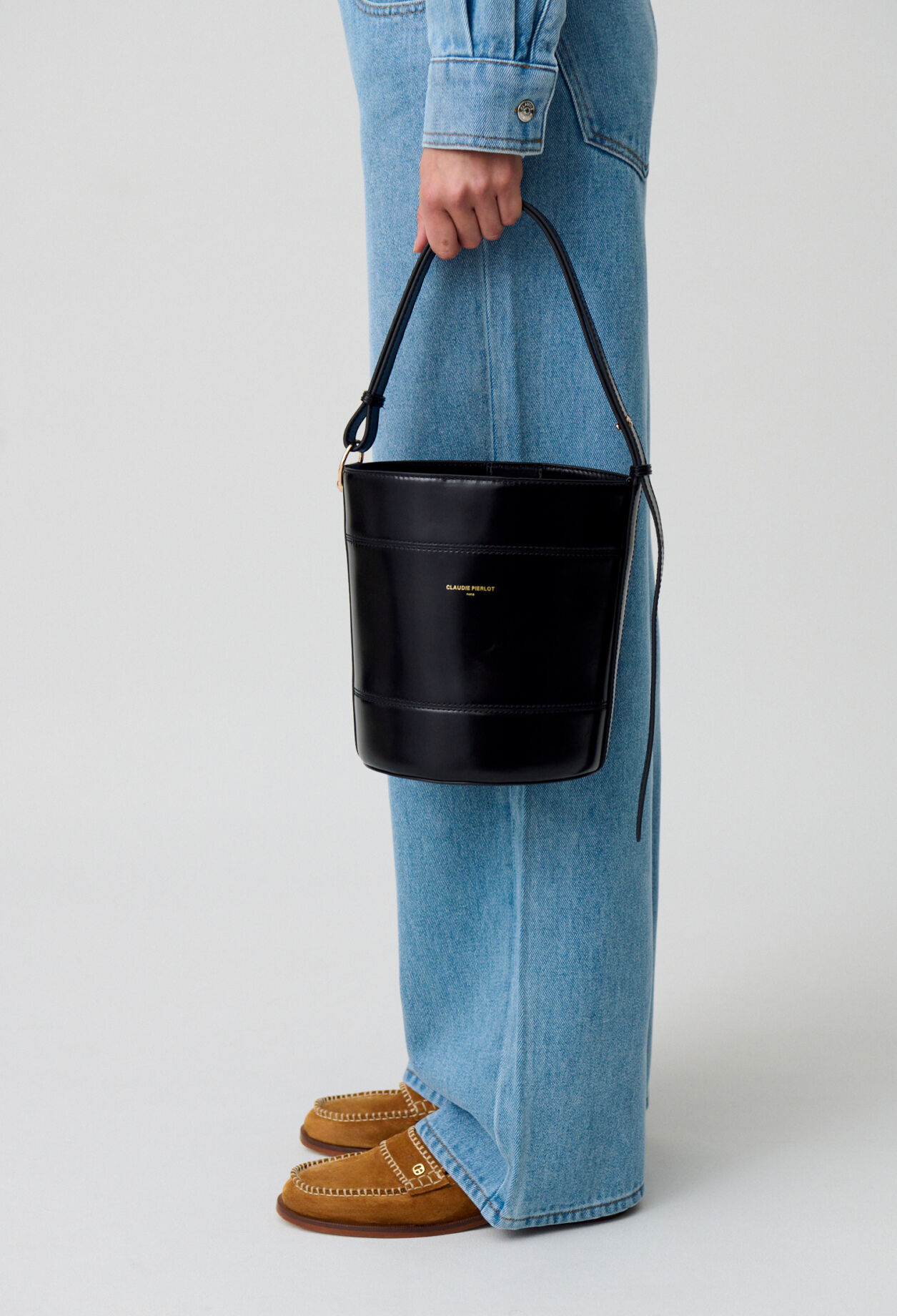 Solveig leather bucket bag