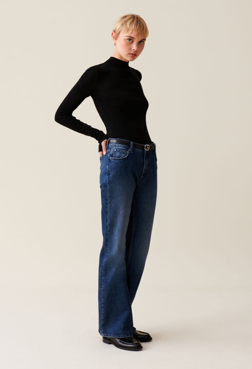 Wool top with long sleeves