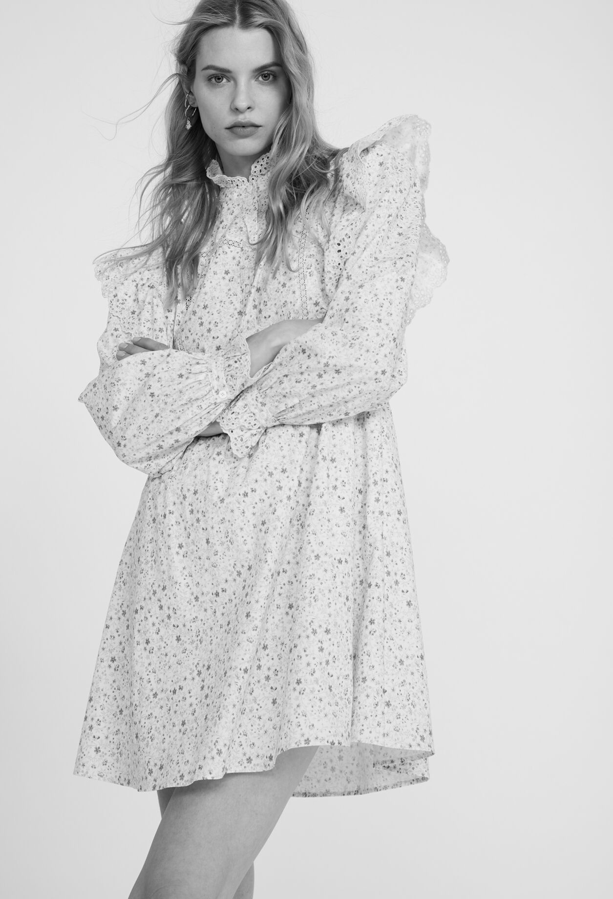 Robe fleurie à volants