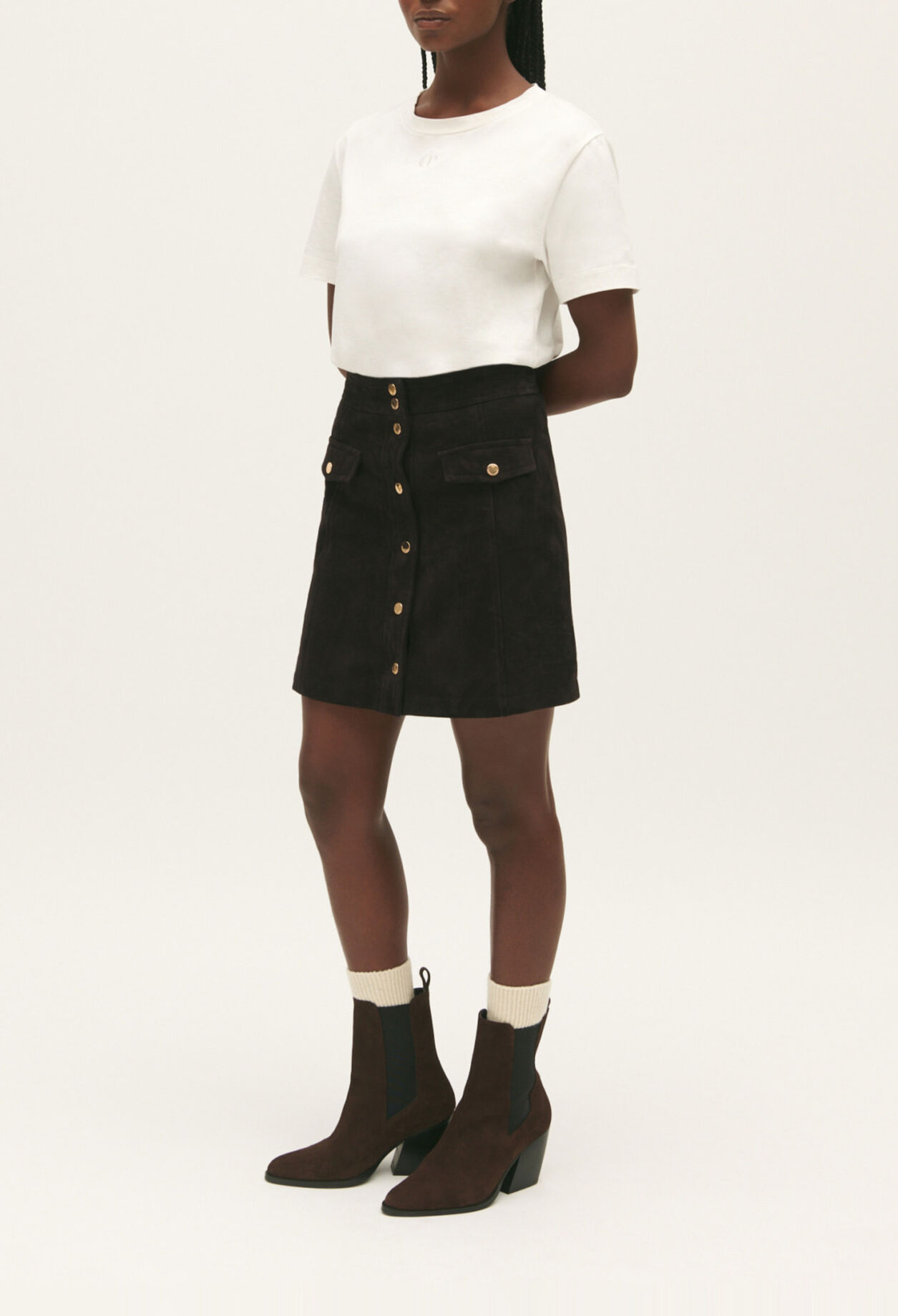 Short chocolate leather skirt