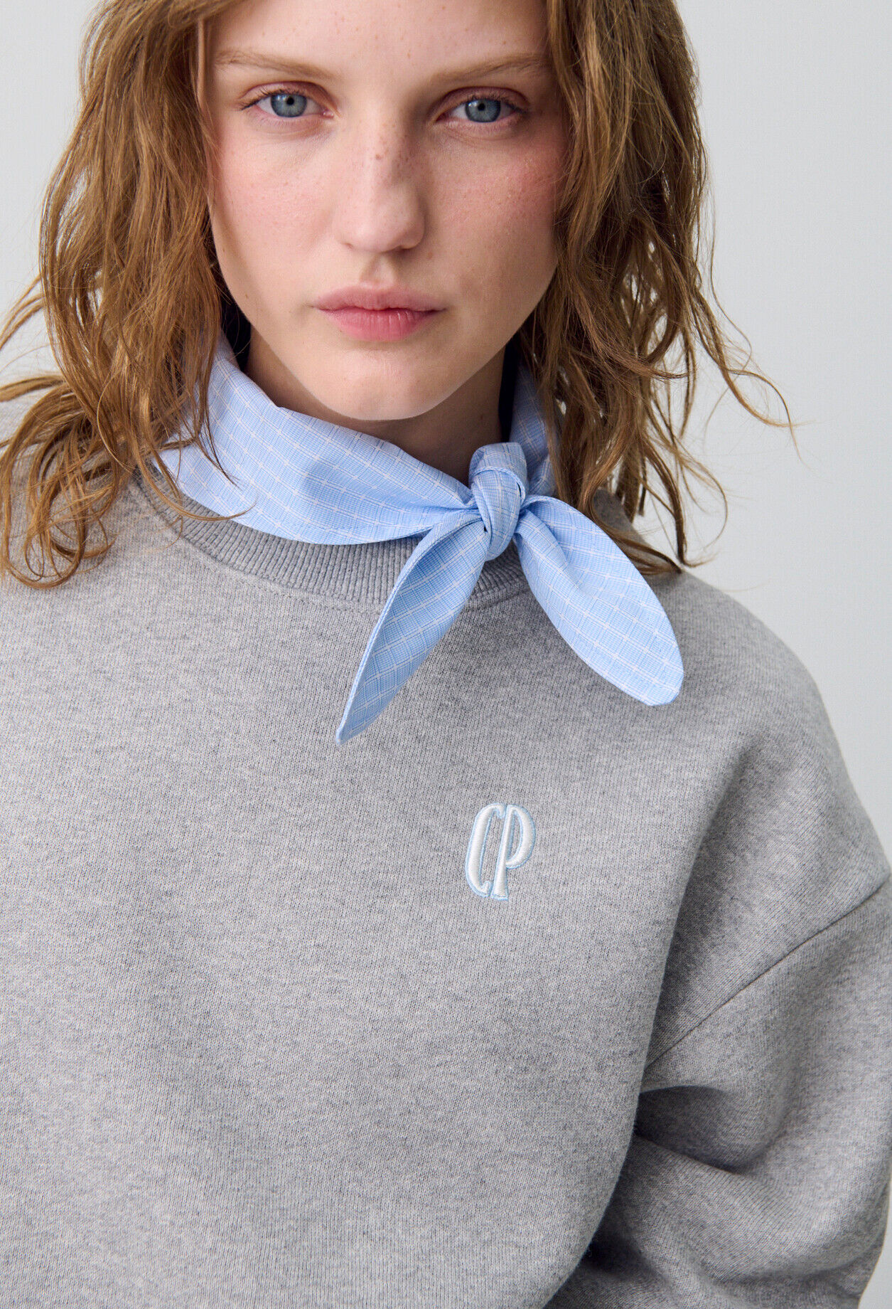 Scarf Collar Sweatshirt Scarf Collar Sweatshirt