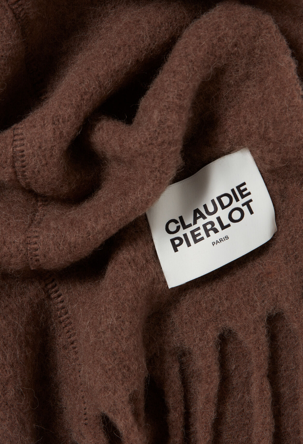 Bicolour scarf with fringes Bicolour scarf with fringes