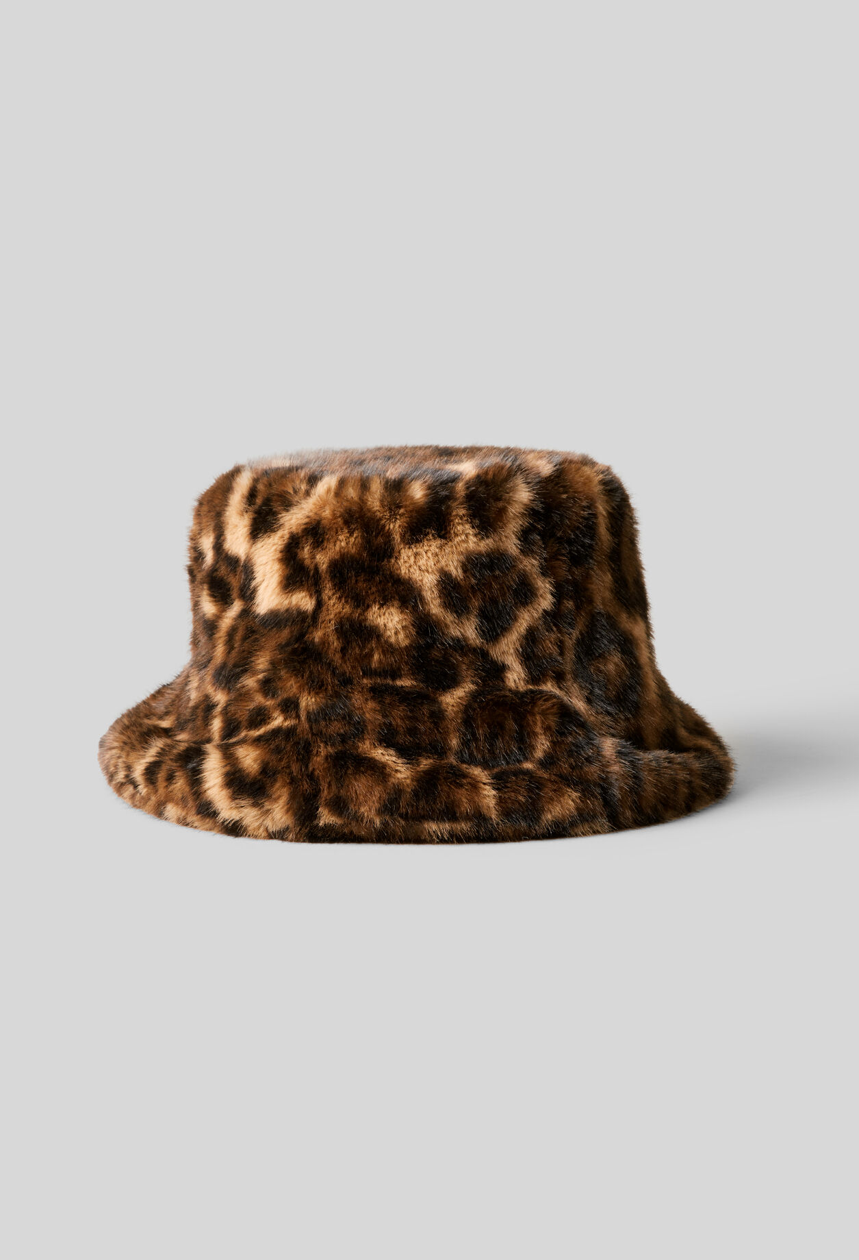Leopard bucket hat
