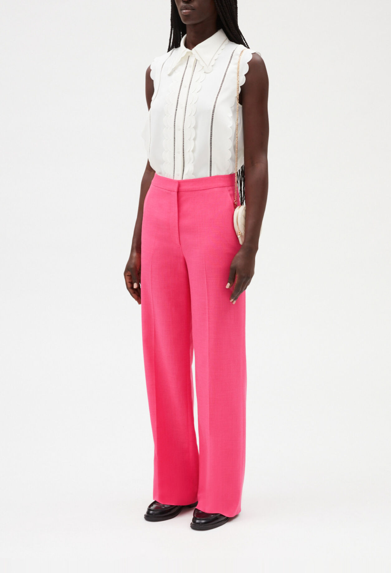 Loose pink trousers
