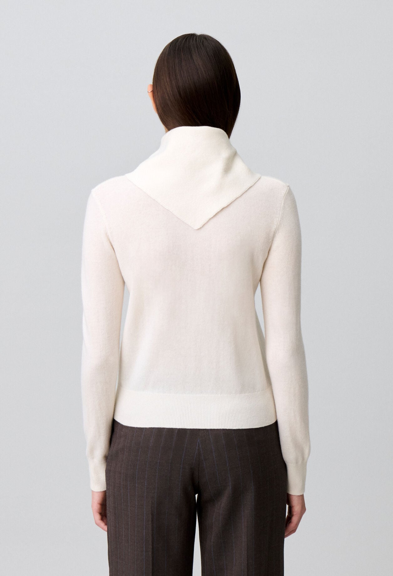 Knit jumper with removable scarf