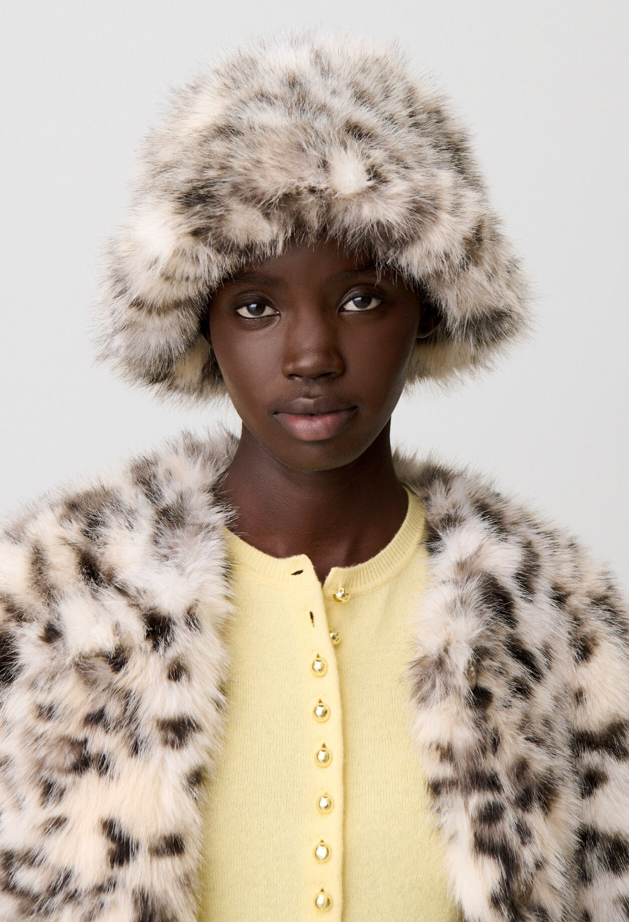 Leopard bucket hat